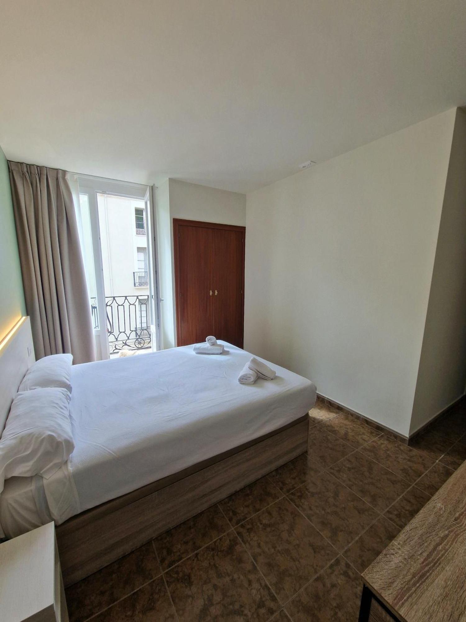 Hostal Rugaca Huesca Eksteriør billede