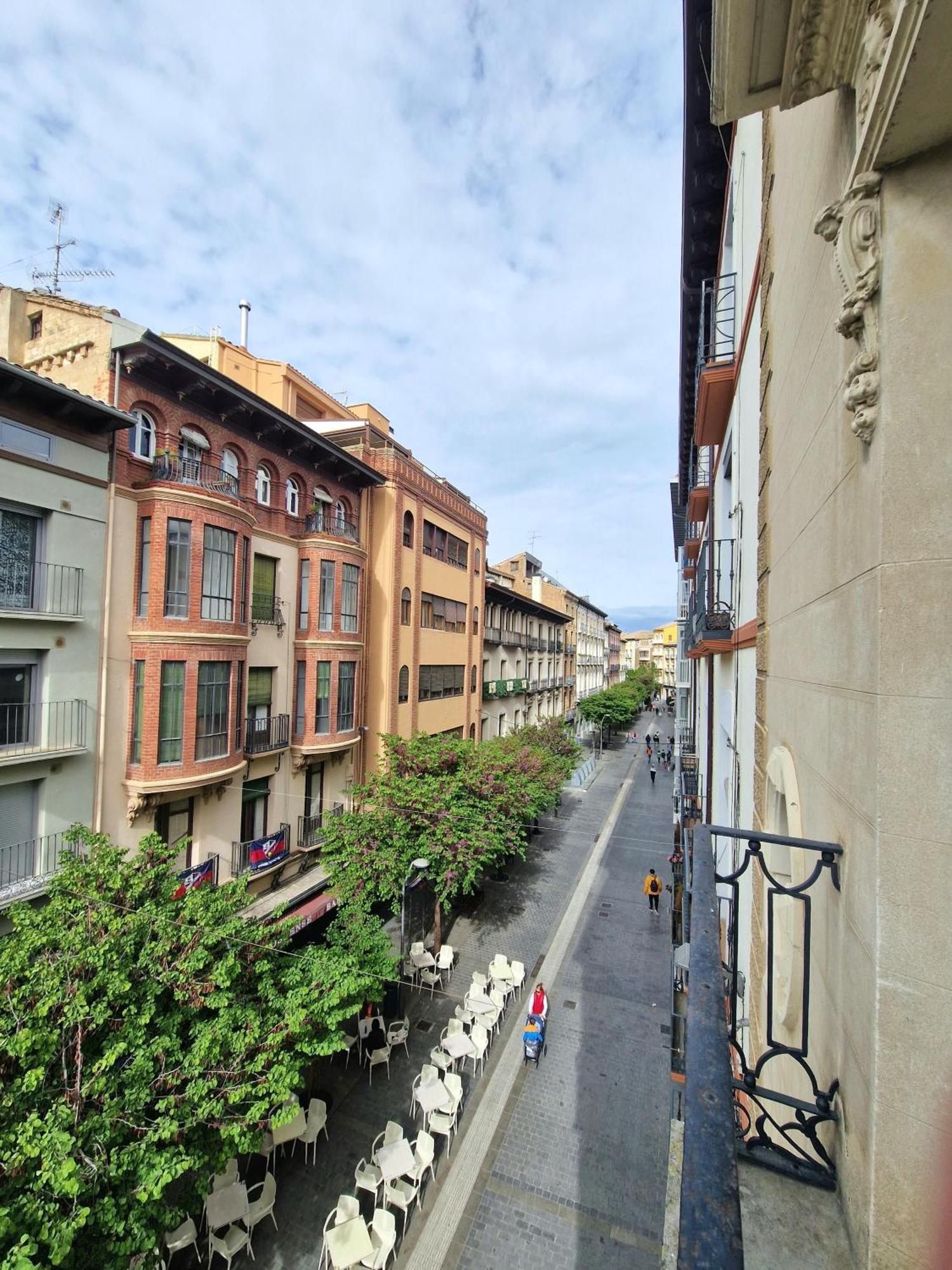 Hostal Rugaca Huesca Eksteriør billede