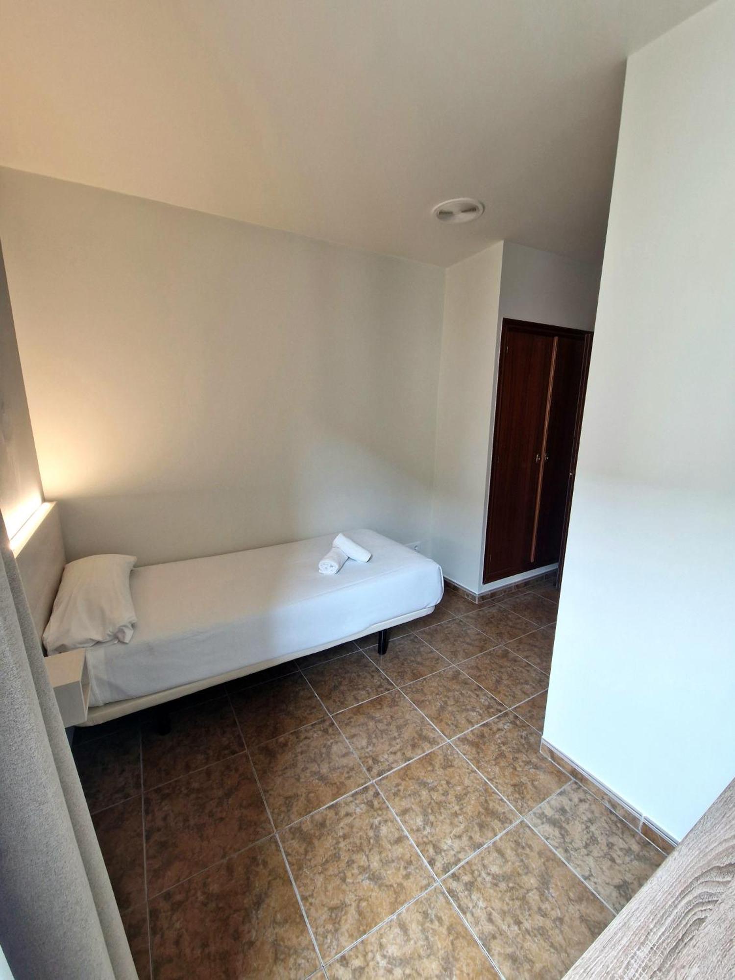 Hostal Rugaca Huesca Eksteriør billede