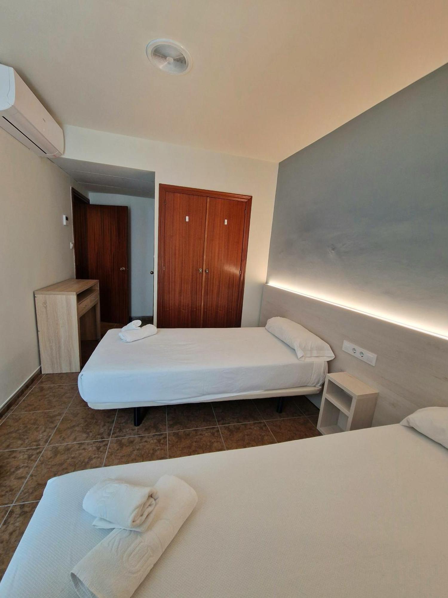 Hostal Rugaca Huesca Eksteriør billede