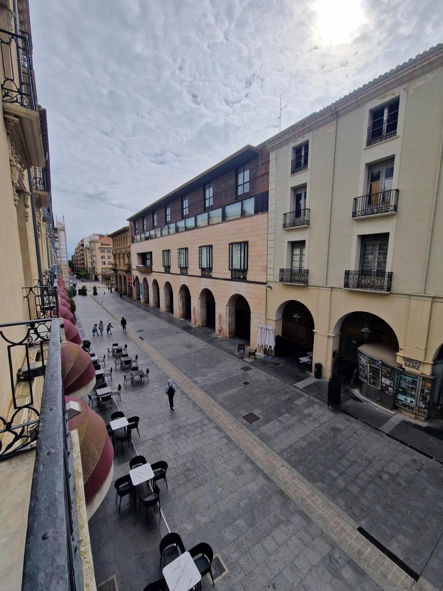 Hostal Rugaca Huesca Eksteriør billede