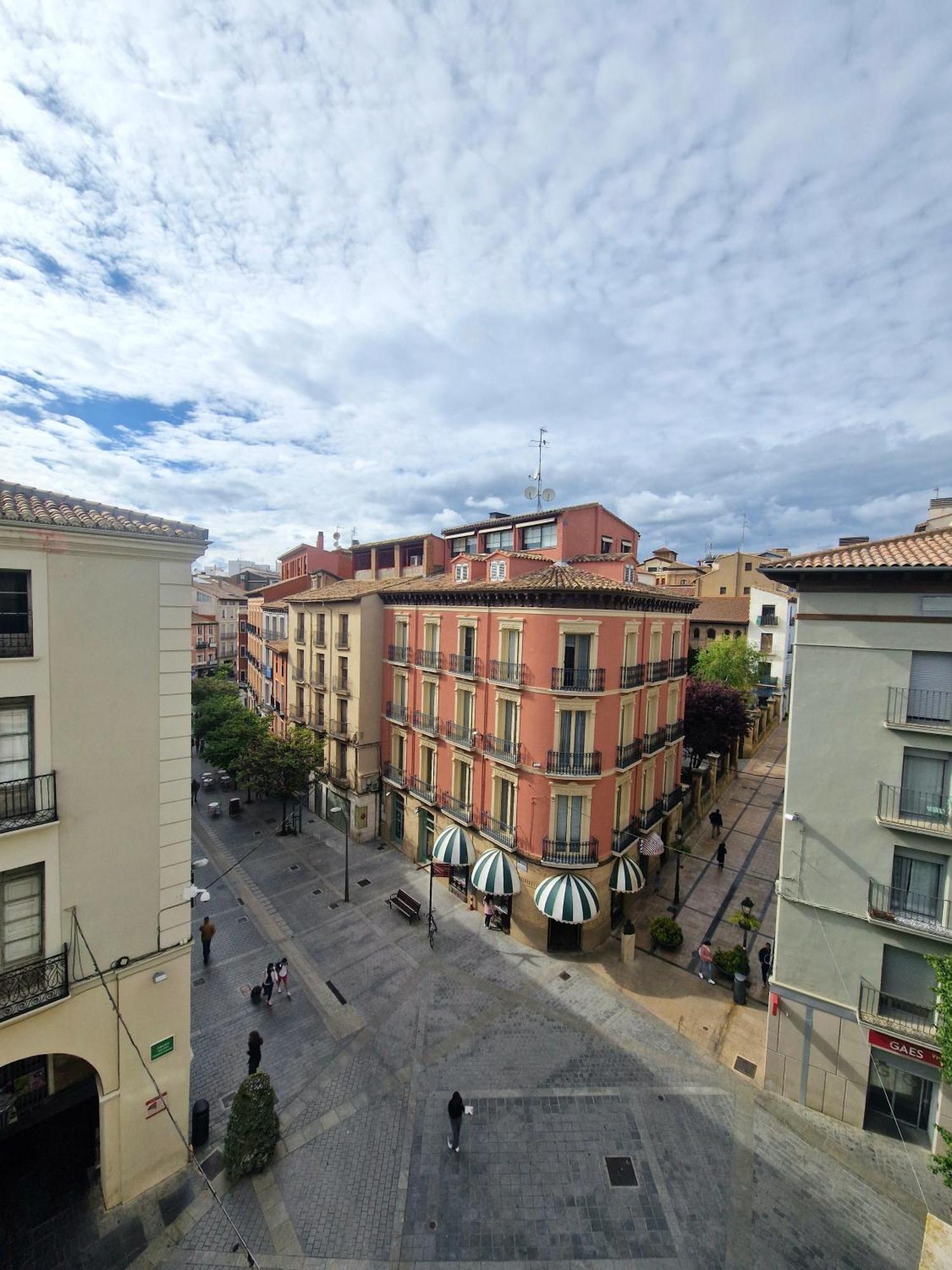 Hostal Rugaca Huesca Eksteriør billede