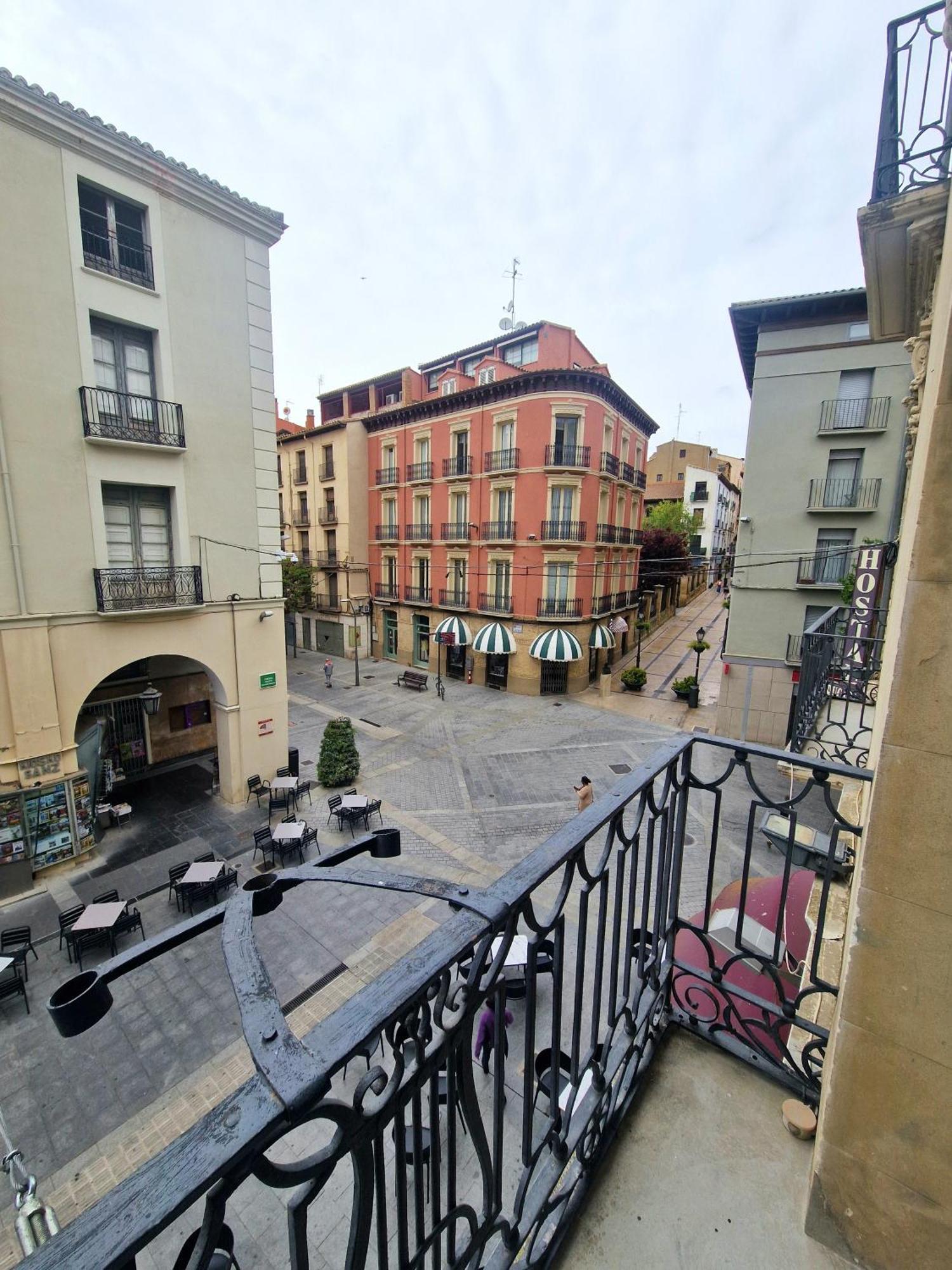Hostal Rugaca Huesca Eksteriør billede